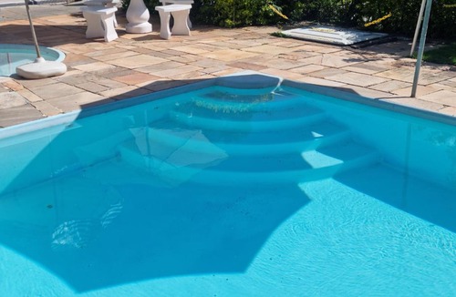 Santa Isabel House | Sitio lindo - ideal para festas e passar o dia 40pessoas