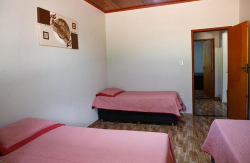 Sabinopolis House | Sitio Toca dos Gatos com Piscina e Churrasqueira