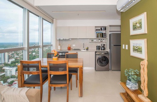 Asuncion Apartment | Skyline Luxury 1B in Petra Tower, Pool & Views