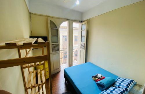 Centro Apartment | Small simple single suite 305