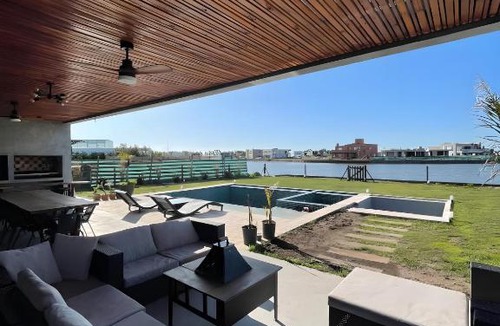 Guillermo Hudson House | Small villa near Buenos Aires