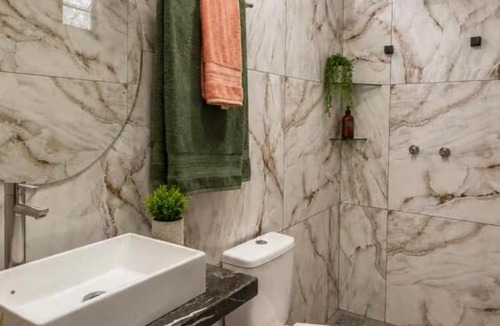 Porto Velho Apartment | Smart Suíte 104, 105 e 106 - com Piscina, Home Office, Ar-condicionado, WiFi prox shopping