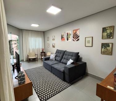 Marista House | Sobrado 3 quartos próximo ao shopping flamboyant e o parque areião