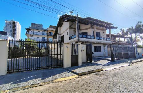 Barra Velha House | Sobrado 4 quartos com piscina praia do tabuleiro