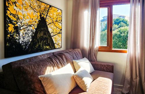 Gramado City Centre Apartment | Solar da Encosta 305 - Espaço e conforto no Centro