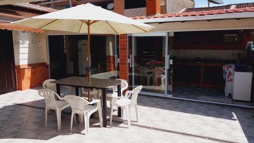 Historical Vila Mambucaba House | Solar Oliveira