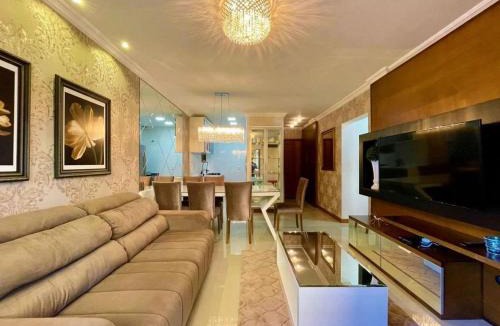Dutra Apartment | Sophisticated Apartment in a Great Location