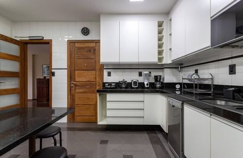 Zona Sul Apartment | Sophisticated ideal for families in Botafogo | PB202B