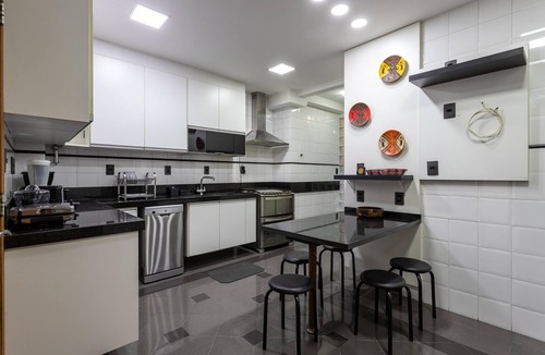 Zona Sul Apartment | Sophisticated ideal for families in Botafogo | PB202B