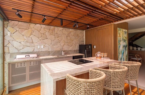 Farol House | Sophistication by the Sea - Praia do Forte. Direct and private access to the beach.