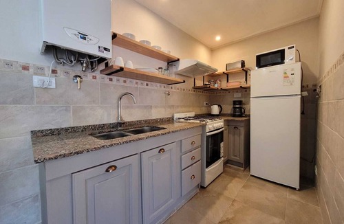 Dina Huapi House | Southern airs. Minutes from Bariloche. Duplex on the ground floor with barbecue and parking