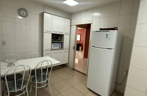 Leme Apartment | Spacious apartment steps away from Copacabana Beach - 4 bedrooms