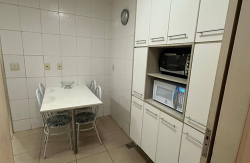 Leme Apartment | Spacious apartment steps away from Copacabana Beach - 4 bedrooms