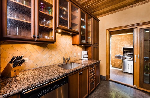 Playa Langosta Condo | Spacious 2BR/2Bath 5 Star Villa - Steps from Blue Water & White Sand Beach