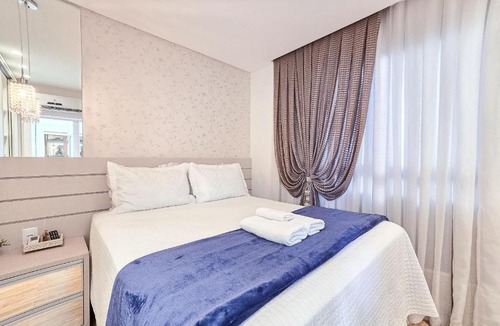Andorinha Apartment | Spacious 3 Suite Apartment with BBQ and 2 Parking Spaces in Meia Praia Itapema