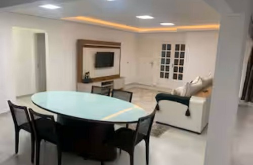 Centro Apartment | Spacious 4-bedroom apartment in terrific Balneário Camboriú with AC
