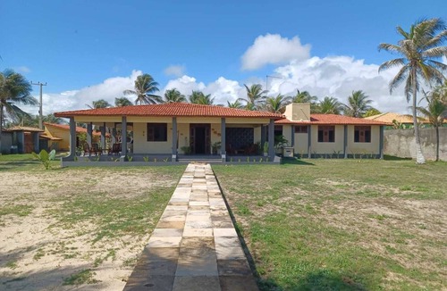 Caponga House | Spacious 4-bedroom house in amazing Caponga with WiFi