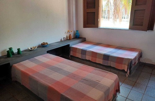 Caponga House | Spacious 4-bedroom house in amazing Caponga with WiFi
