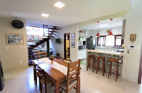 Aruana House | Spacious and cozy house, close to the beach