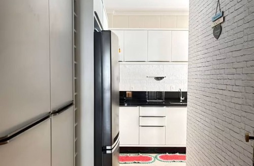 Andorinha Apartment | Spacious apartment 160m from the beach, 3 bedrooms, barbecue.