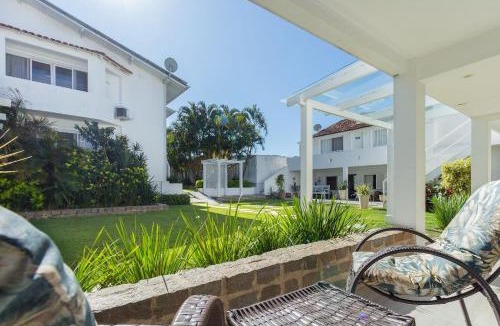 Vila Caranga Apartment | Spacious Apartment in Tartaruga - Búzios