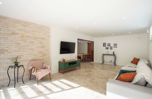 Santa Teresa Villa | Spacious home with views of Christ the Redeemer