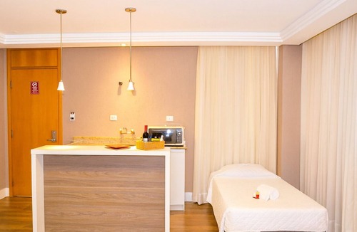Civic Center Hotel | Spacious Master Triple Twin Suite Offering Comfort, Style & Group Energy
