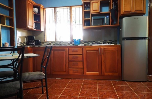 Samara House | Spacious Patio & Garden, Steps to Samara Beach. Casa Cielo
