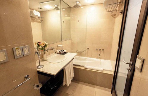 Microcentro Hotel | Spacious Room w/Plush Bedding | 1 Block to Florida Street | Rooftop Pool