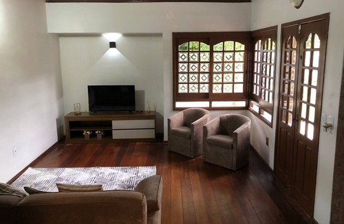 Santos Dumont House | Spacious Serrano Style House in Greater Porto Alegre