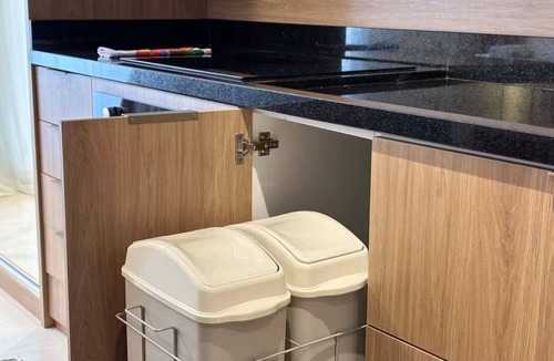 Matriz Apartment | Spacious studio apartment in Batel, complete condominium.