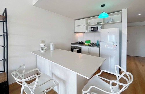 Buenos Aires Central Business District Apartment | Spacious Studio in San Telmo with Balcony, Gym & Pool