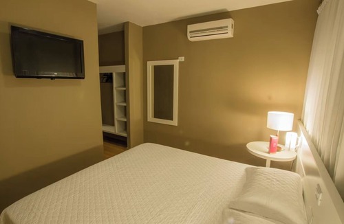 Jaguariaiva Hotel | Spacious Suite with Stunning Canyon Views, Near Waterfalls and Hiking Trails