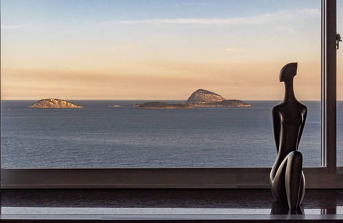 Leblon Apartment | Special Offer - Luxe Leblon Sea View