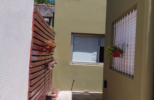 Chascomus House | Splendid house, very bright, 3 bedrooms, 3 bathrooms, kitchen, barbecue. Courtyard