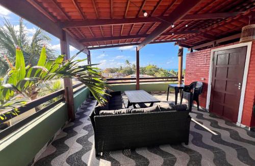 Pipa Ski Chalet | Stay in Style: Central Pipa Townhouse with Ocean View