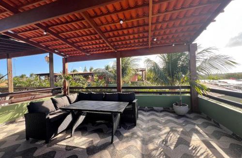 Pipa Ski Chalet | Stay in Style: Central Pipa Townhouse with Ocean View