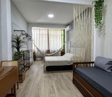 Boqueirao Apartment | Studio - 100m da praia no canal 3 - Santos