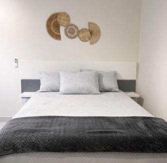 Pereque-Mirim Apartment | Studio 167 - Conforto perto da praia e ótima localização