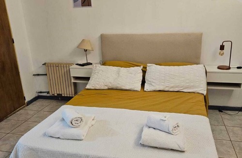 Centro Apartment | Studio with lake view