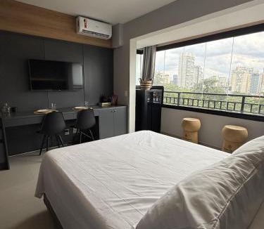 Jardim das Bandeiras Apartment | Studio Beco do Batman I Pinheiros I Vila Madalena