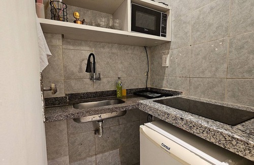 Copacabana House | Studio Blue Copacabana w/AC | 5 min to Beach