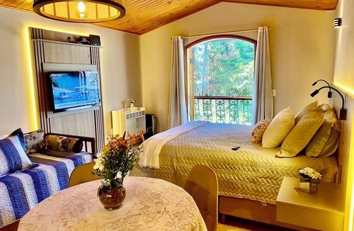 Jardim Andira Apartment | Studio Chalet - European Charm & Sophistication