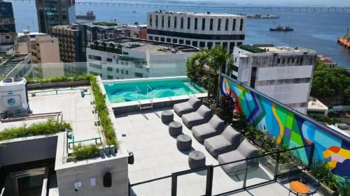 Centro Apartment | STUDIO CHARMOSO COM VARANDA E VISTA - SkyLux 2710