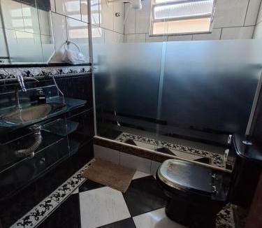 Vigario Geral House | STUDIO CLIMATIZADO A 30km DE COPACABANA
