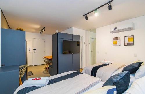 Cristo Rei Apartment | Studio com 2 Camas de Casal e Garagem - EIX0705