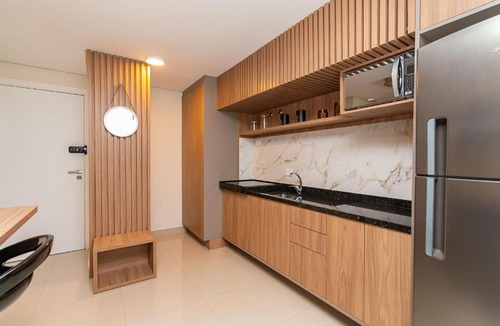 Reboucas Apartment | Studio Com Vaga de Garagem - SEV0813