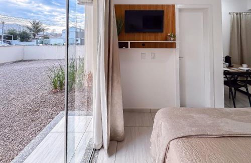 Santa Terezinha Apartment | Studio completo p/2 | Sem taxa de limpeza | Com máquina de lavar