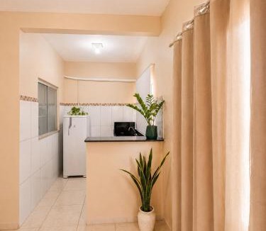 Rio Verde Apartment | Studio Confortável com Quarto Separado e Perto UniRV