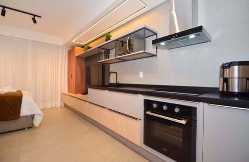 Trindade House | Studio em frente a UFSC e HU - 504R